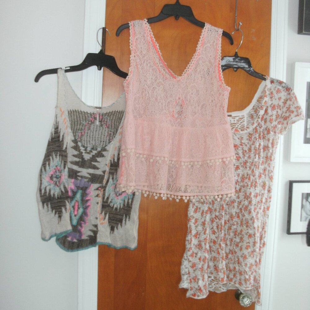 Three FREE PEOPLE Tops ~ Peach Lace ~ Ivory Floral Lace ~ Woven Boho Loose Knit